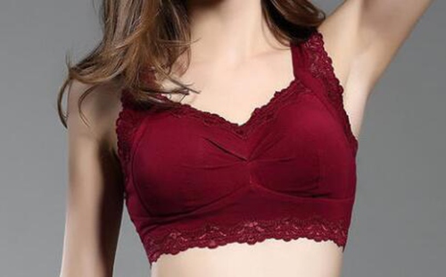 义乳清洗的时候不要用力挤压或者揉搓义乳